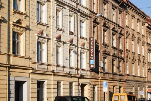 Duskova Apartments