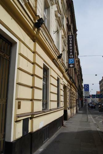 Duskova Apartments
