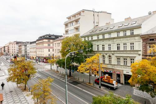 Modern Apartment 10 Minutes From Old Town!