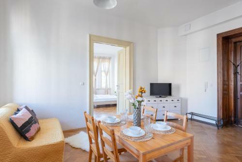 Residence Tesnov Apartment