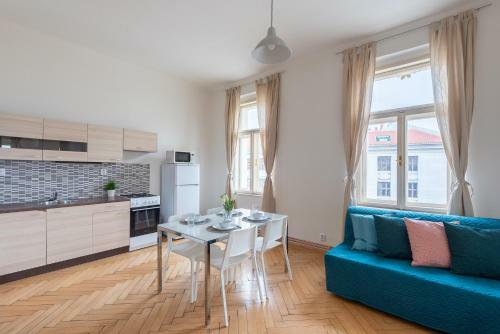 Residence Tesnov Apartment