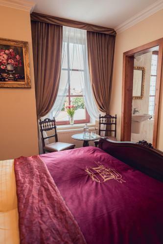 Hotel Svatoj�nsk� Dv?r