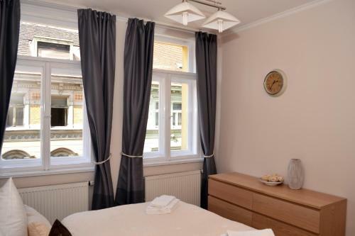 Riverside Ruterra Apartment