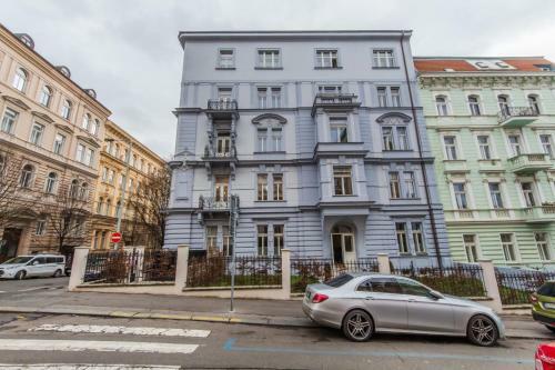 Opera Apartments