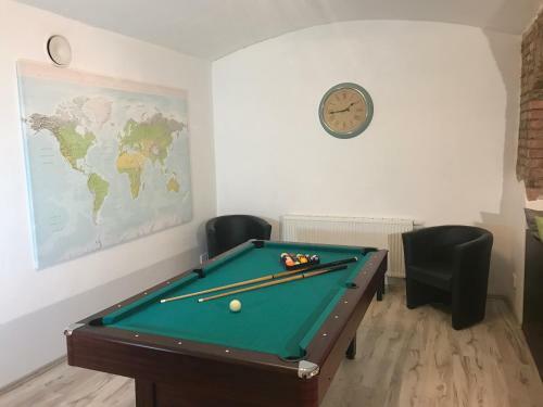 Apartamento Big Homebase With Billardtable