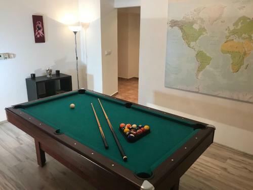 Apartamento Big Homebase With Billardtable