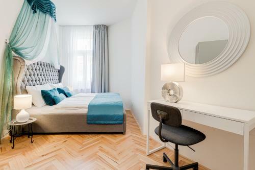Gold Art Apartments