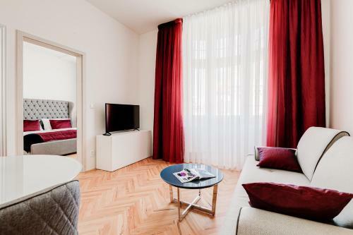 Gold Art Apartments