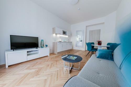 Gold Art Apartments
