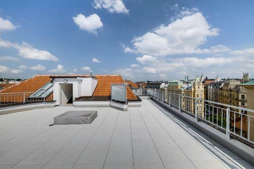 Gold Art Apartments