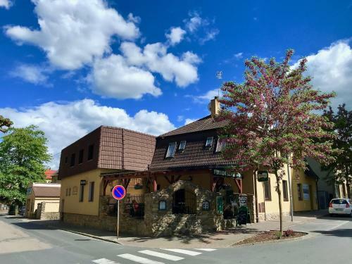 Hostal Pension Silvie