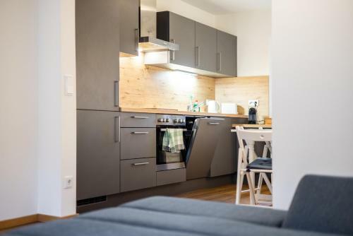 Apartamento ? Beachstyle - Kitchen/kingbed/parking/netflix