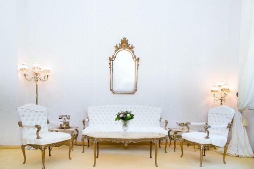 Royal Apartment In Baden-baden's City Centre