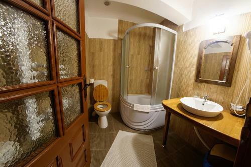 Casa Bunicii Din Bucovina