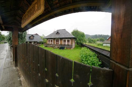 Casa Bunicii Din Bucovina