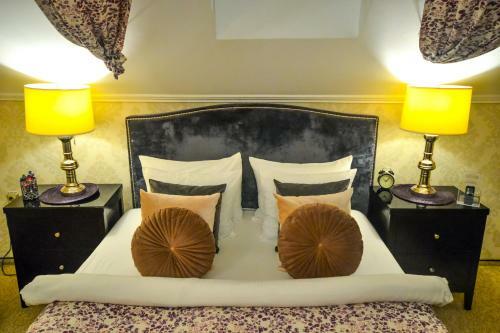 Hostal Vila Sarada