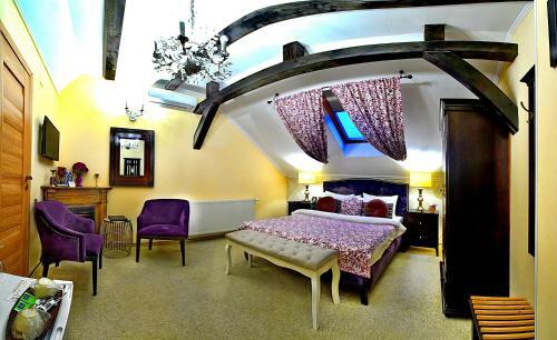 Hostal Vila Sarada