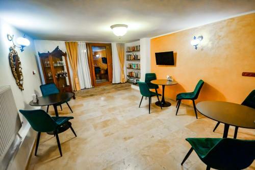 Hostal Vila Sarada