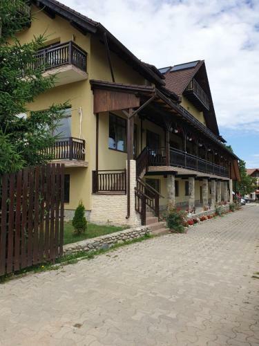 Hostal Pensiunea Roua Muntilor