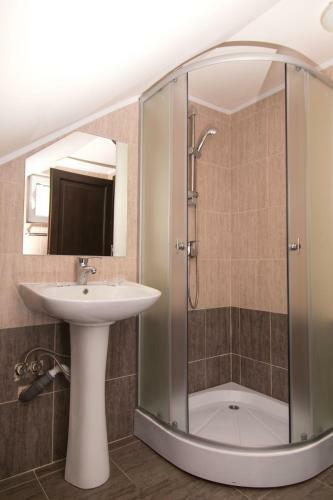 Hostal Pensiunea Roua Muntilor
