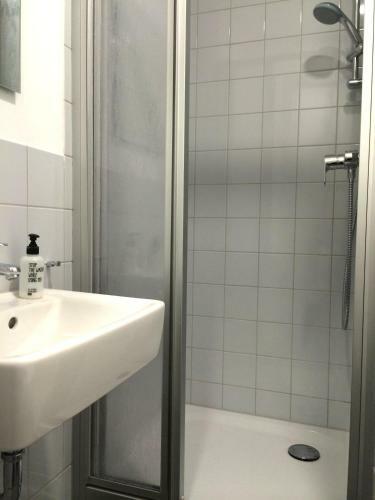 Apartment Near Brandenburg Gate