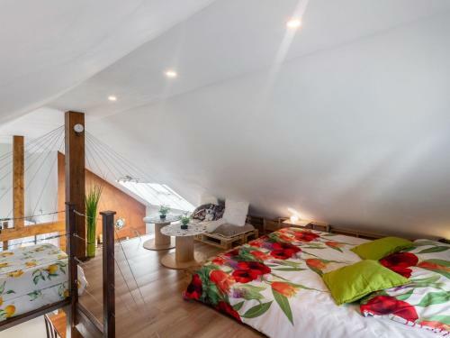 Sprawling Apartment In Birresborn With Balcony, Barbeque