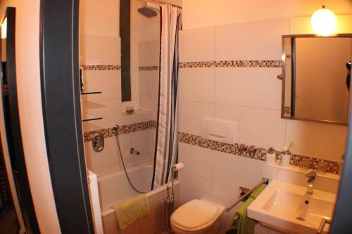Apartmenthaus Fhs Aennchenplatz 4