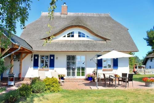 Ferienhaus Direkt Am Wasser Born F