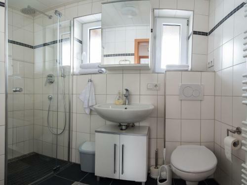 Spacious Holiday Home In Tannenberg With Sauna