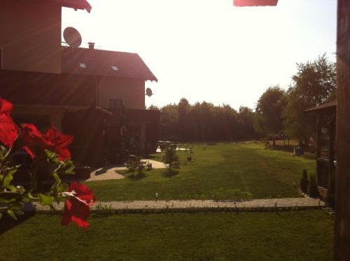 Hostal Pensiunea Royal Garden