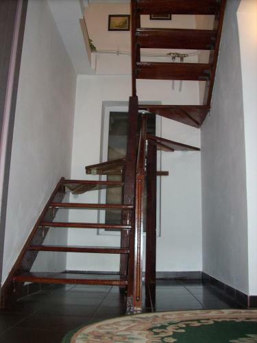 Hostal Pensiunea La Bunica 2