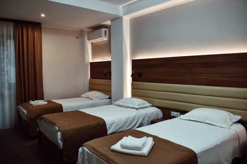 Hostal Pensiunea Crystal