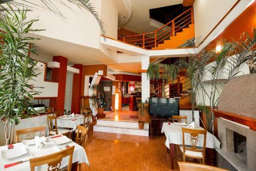 Hostal Pensiunea Crystal