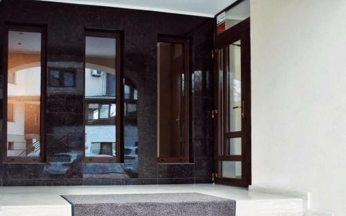 Hostal Pensiunea Crystal