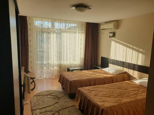 Hostal Pension Ambiance City
