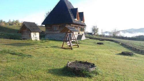 Hostal Casele De Vacanta Luca & Vicentiu
