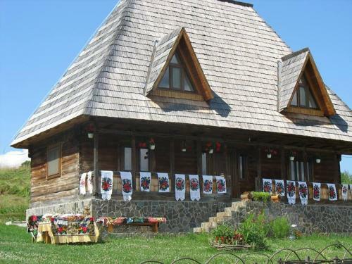 Hostal Casele De Vacanta Luca & Vicentiu