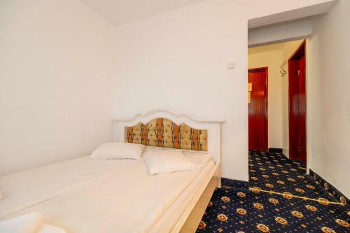 Hotel Cetate Imparatul Romanilor
