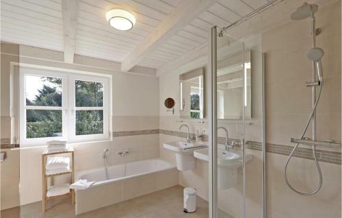 Two-bedroom Holiday Home In Dagebull