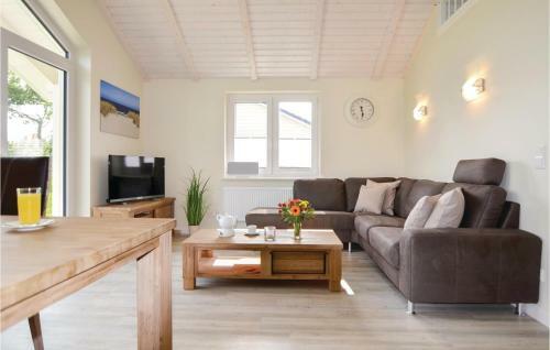 Two-bedroom Holiday Home In Dagebull