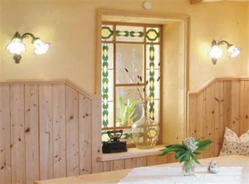 Hostal Altm�hlklause