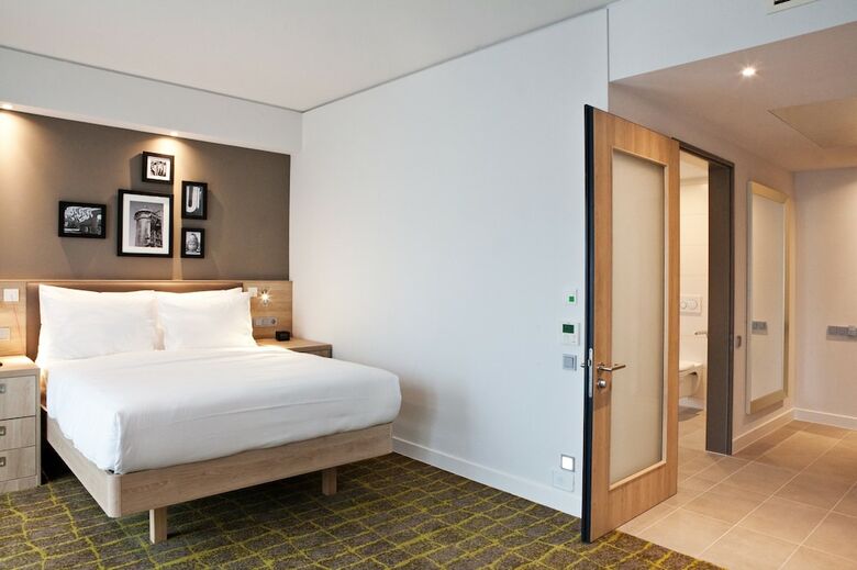 Hotel Hampton By Hilton Dortmund Phoenix See
