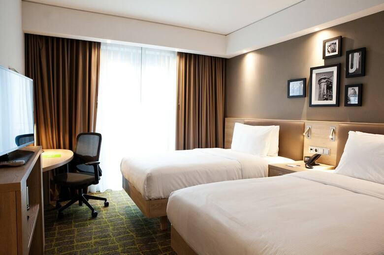 Hotel Hampton By Hilton Dortmund Phoenix See