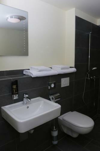 S & D Reinoldus Hotel