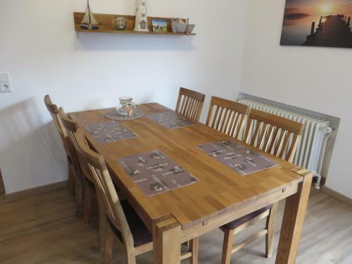 Apartamento Ferienwohnung Schwalbennest 2 B�der