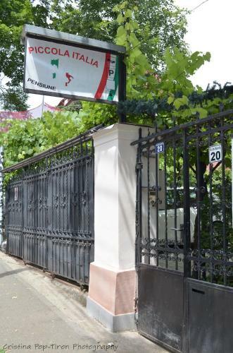 Hostal Pension Piccola Italia