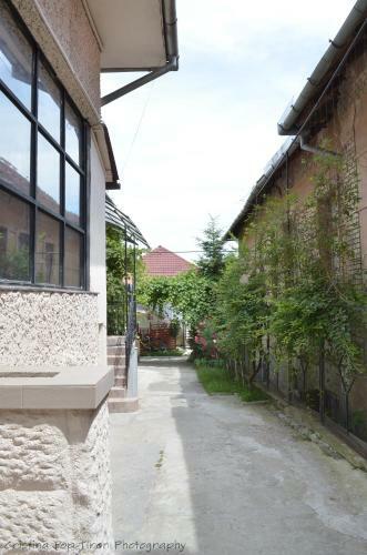 Hostal Pension Piccola Italia
