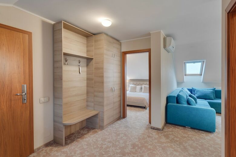 Hotel Meridian