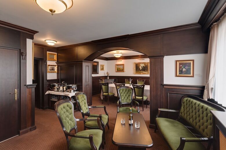 Hotel Meridian