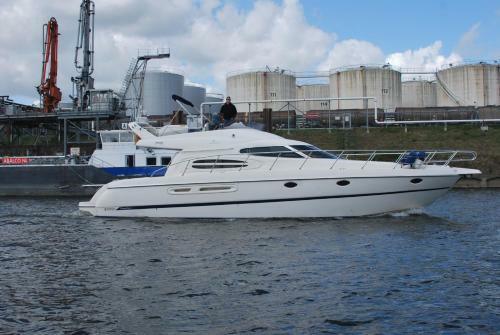 Rhein Yacht Lexa
